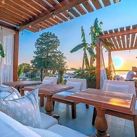 Hotel 6 By Zula Side